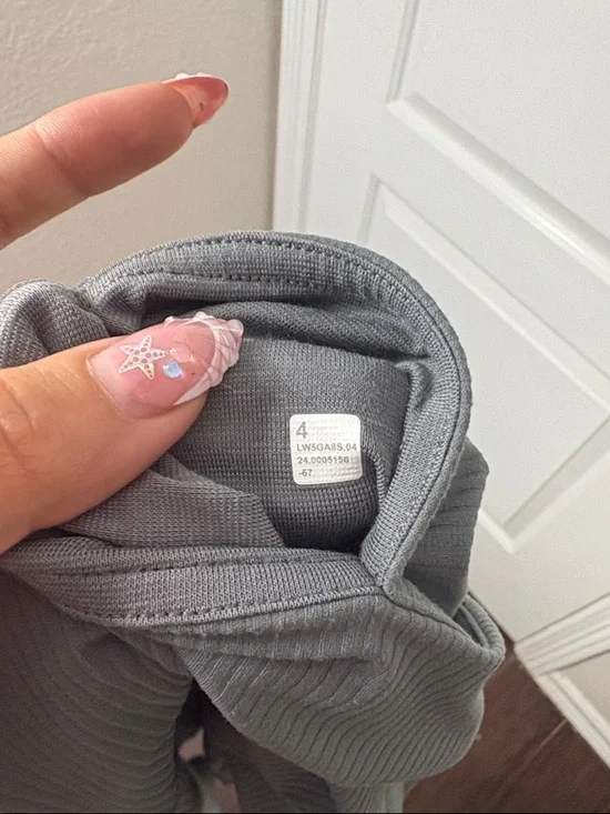 lululemon athletica Ribbed High-Rise Leggings in Sage Green - Picture 2 of 3